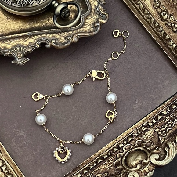 KATE SPADE • Shining Spade Pearl Heart Bracelet - Picture 4 of 4